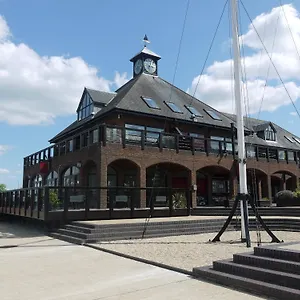 Boathouse Hythe (Hampshire)