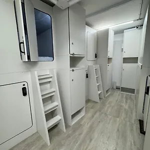 Komo Pods London